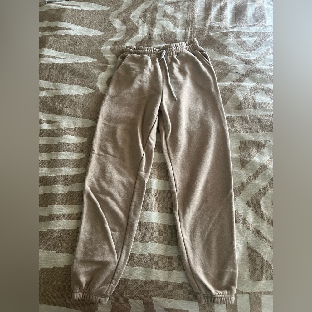 Forever 21 Beige Jogger Pants
